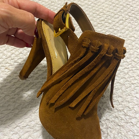 Beautiful Brown suede shoes Michael Kors Sz 6 - Picture 3 of 6